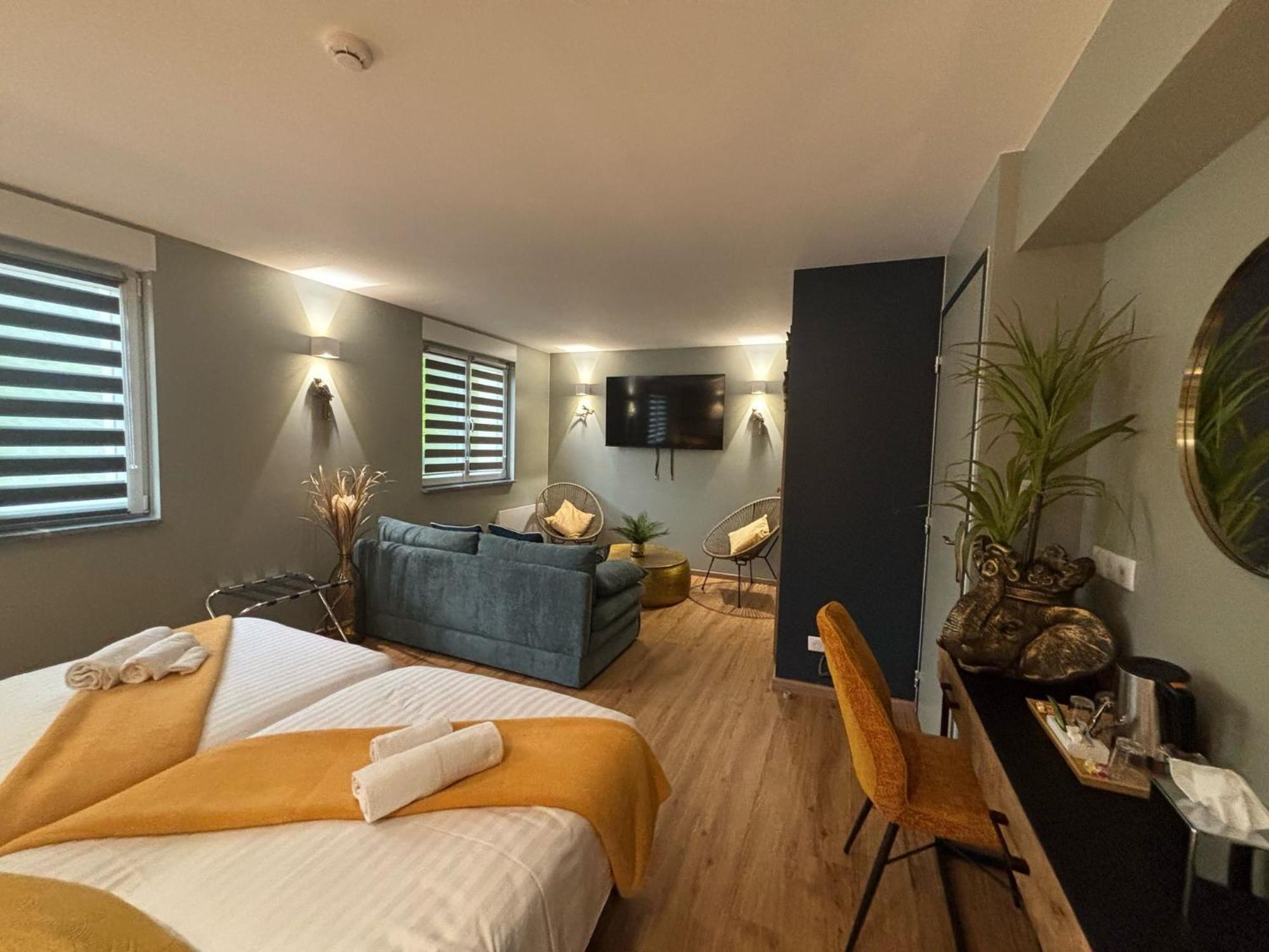 Hotel Restaurant Robinson Haybes Luaran gambar